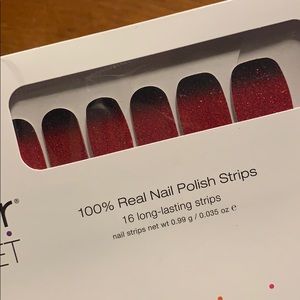 Color Street Bloody Gorgeous